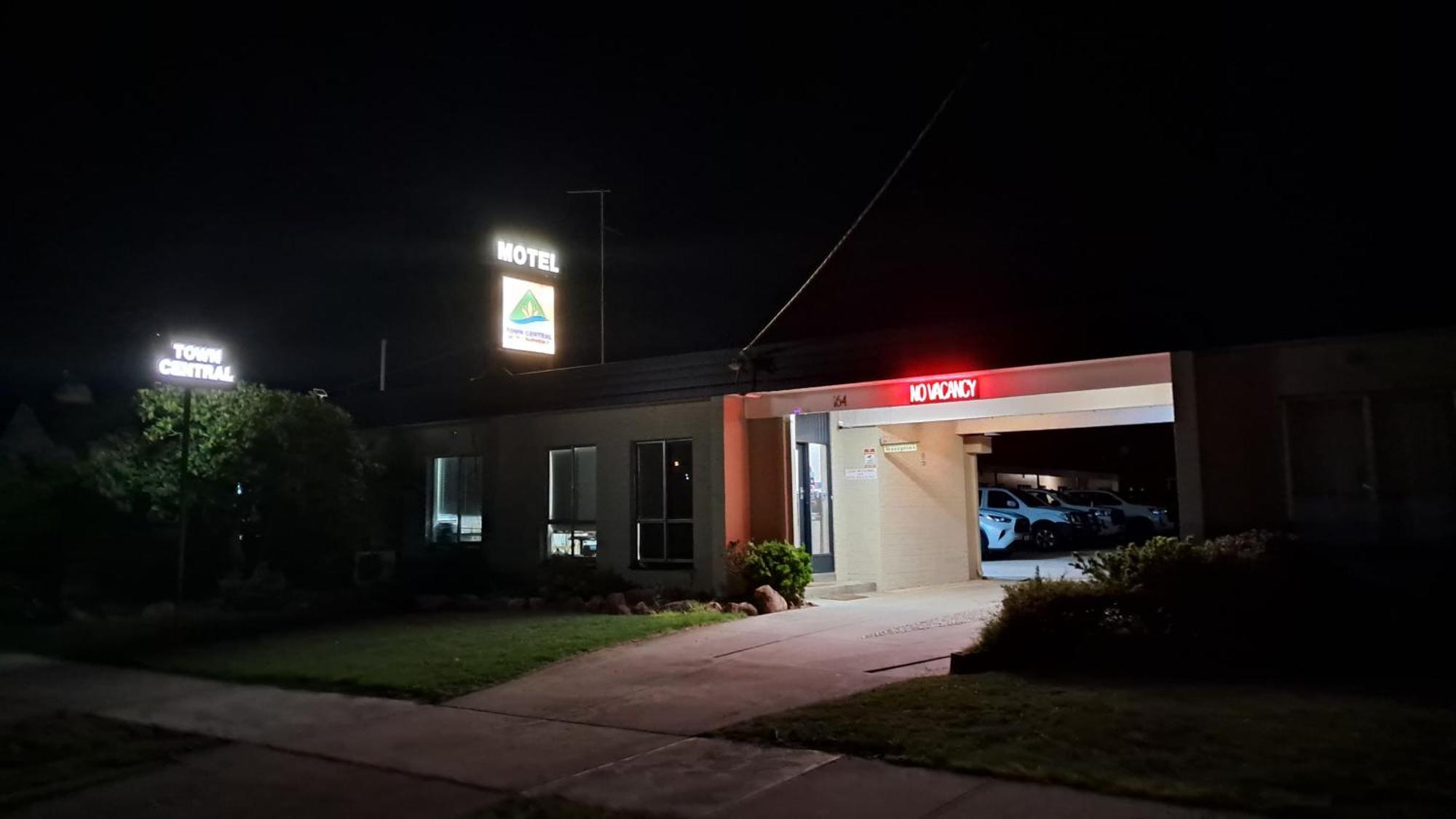 Bairnsdale Town Central Motel Exteriör bild